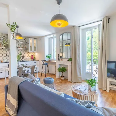 Les Terrasses Du Chateau Apartment