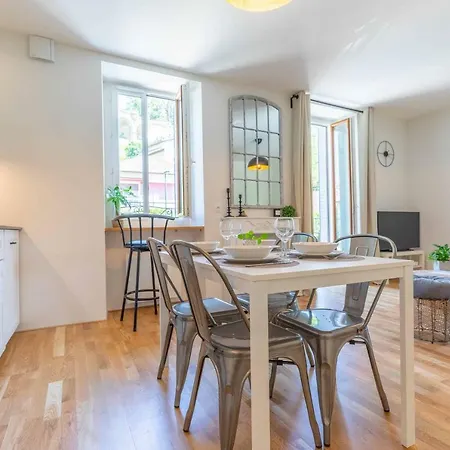 Les Terrasses Du Chateau Apartment *